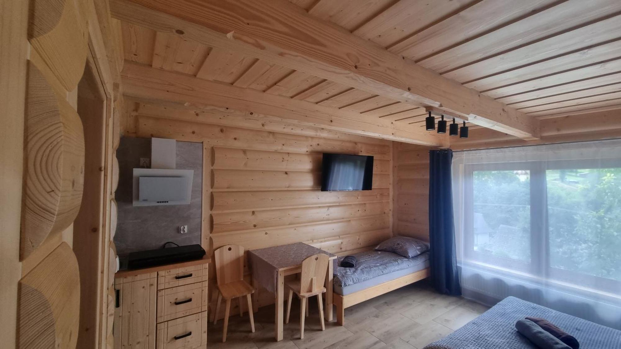 Pod Grusza Guest House Dzianisz Екстериор снимка